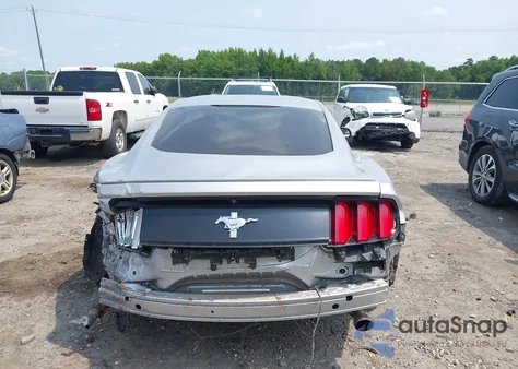2016 Ford Mustang V6 z USA, uszkodzony, nr VIN 1FA6P8AM5G5259155